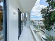 Spacious 5BR Modern House and Lot with Garage & Staff...