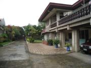 Spacious 6 Bedroom House and Lot for Sale – Dona Maria...