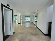 Spacious 6BR House with 2 Car garage for Lease in Valle...