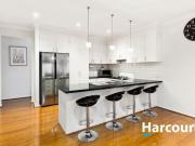 Spacious and Bright Family Home in South Morang