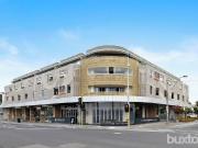 SPACIOUS AND BRIGHT TWO BEDROOM APARTMENT 6 MONTHS LEASE...