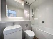 Spacious and Brighter Apartment In Great Location with View!