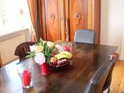 Spacious and charming centrally located Altbau...