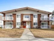 spacious And Cozy Large 3 Bdrm In The Heart Of Bonnie Doon