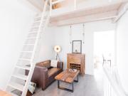 Spacious and cozy suite in nice area with balcony
