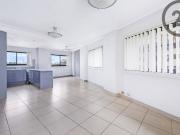 Spacious and Fabulous 2 bedroom apartment for Lease!