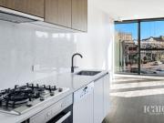 Spacious and light filled living in CBD