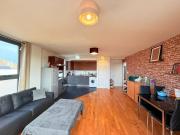 Spacious and modern furnished 2 bed, 2 bath flat