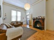 SPACIOUS AND STYLISH FAMILY HOME