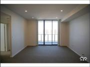 Spacious Apartment! 1 minute to Hurstville Westfield,...