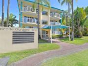 Spacious Apartment In a Perfect Location Walk to Beach...