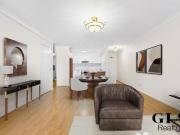 SPACIOUS APARTMENT IN A PRIME LOCATION!