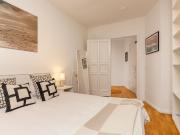 Spacious apartment in a sought after neighbourhood, P...