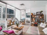 SPACIOUS APARTMENT IN EXCLUSIVE BUILDING WATER INCLUDED...