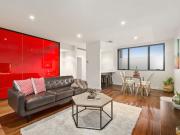 Spacious Apartment in the heart of Richmond!