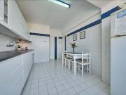 Spacious apartment with sea view in Costa da Caparica