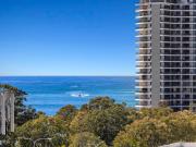 Spacious Bay Grand Apartment with Panoramic Ocean and...