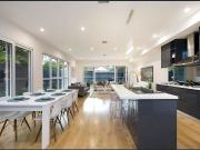 Spacious Bayside Living in Hampton East