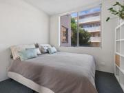 Spacious Beachside Apartment Metres from Collaroy Beach