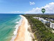 Spacious beachside unit close to shops, cafes and...