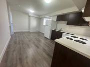 Spacious & Bright 2 bed Suite with LARGE Separate Rec...