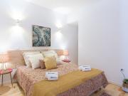 Spacious Bright Flat w/ Terrace