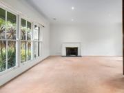 Spacious, bright villa unit in blue chip Canterbury