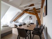 Spacious & Central | 75m² | 7 Guests | Uni&Station