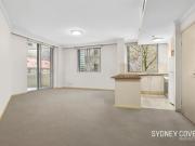 SPACIOUS CITY SANCTUARY IN THE HEART OF THE SYDNEY CBD
