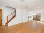 Spacious & Contemporary Townhouse in Prime Rochedale...