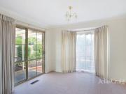 Spacious & Convenient 2 Bedroom Unit in Prime Rosanna...