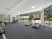 Spacious & Convenient Apartment in Prime Hornsby Location