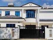 Spacious Corner 2 Storey Extended Batu Belah