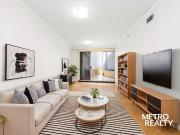 Spacious Courtyard Apartment in Prime CBD Location