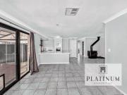 Spacious & Cozy Living in Australind!