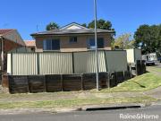 Spacious Detached Granny Flat