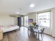 Spacious Double Bedsit with Full Kitchen