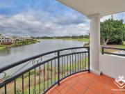 RESORT STYLE TOWNHOUSE PALM MEADOWS GOLF COURSE /...