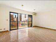 Spacious Dual aspect modern apartment in the centre of...