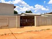 spacious en suite bachelor suite ava.