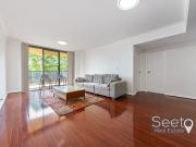 Spacious & Expansive Residence in the Heart of...