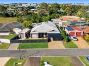 Spacious Family Entertainer with Pool, Spa & Multiple...