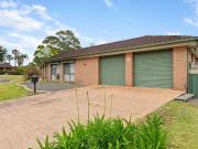 Spacious family haven on 942m² block