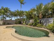 Spacious Family Home Close to Beach & River