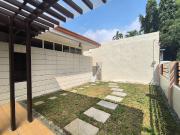 Spacious Family Home + Guest Bungalow for Sale in...