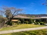 Spacious Family Home in a Prime East Albury Location Spacious Family Home in a Prime East Albury Location