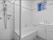 Spacious Family Home in Cambridge Gardens