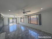 Spacious Family Home in Minto