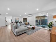 Spacious Family Home in Prime Lakeside Location