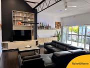 Spacious Family Home In Prime Location!